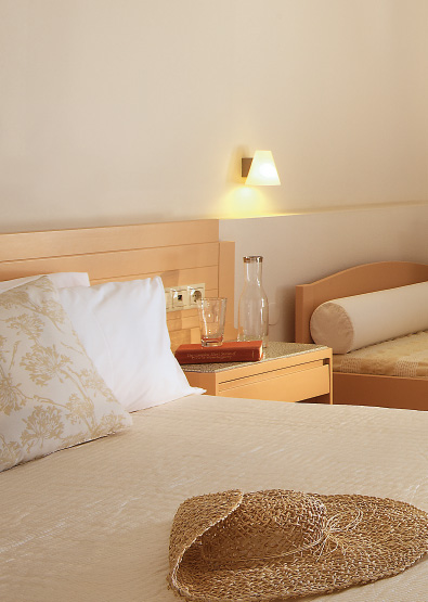 grecotel-meli-palace-double-triple-guestroom